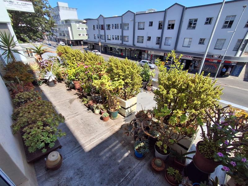 3 Bedroom Property for Sale in Sea Point Western Cape